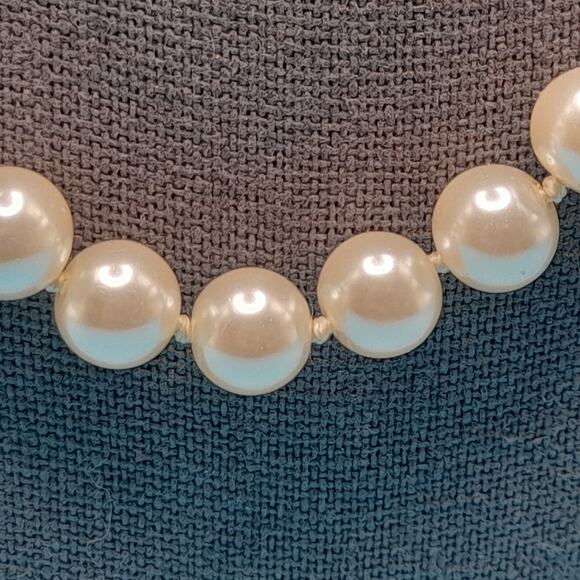 Vintage Glass Pearl Necklace, 8mm Faux Pearl Beads, 24 Inches, Hand Knotted - Picture 5 of 10